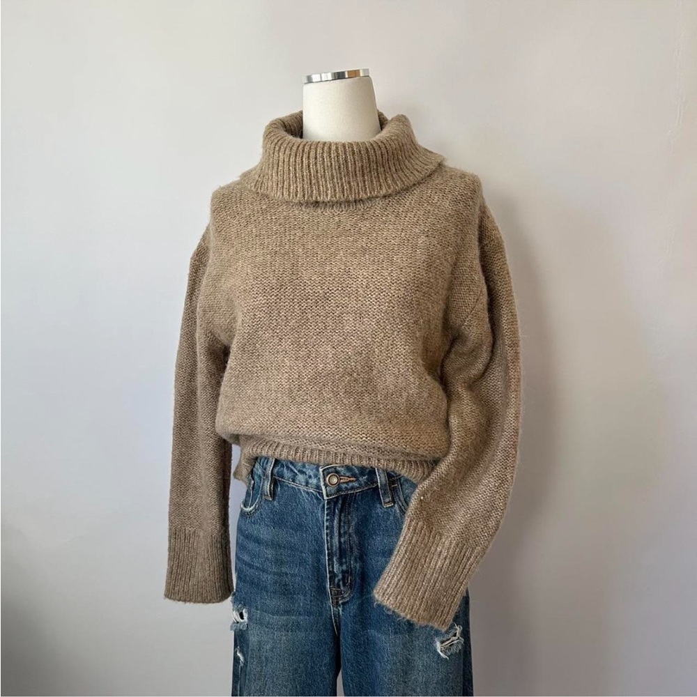 Banana Republic brown turtleneck sweater wool blend Size XS. - Picture 4 of 8